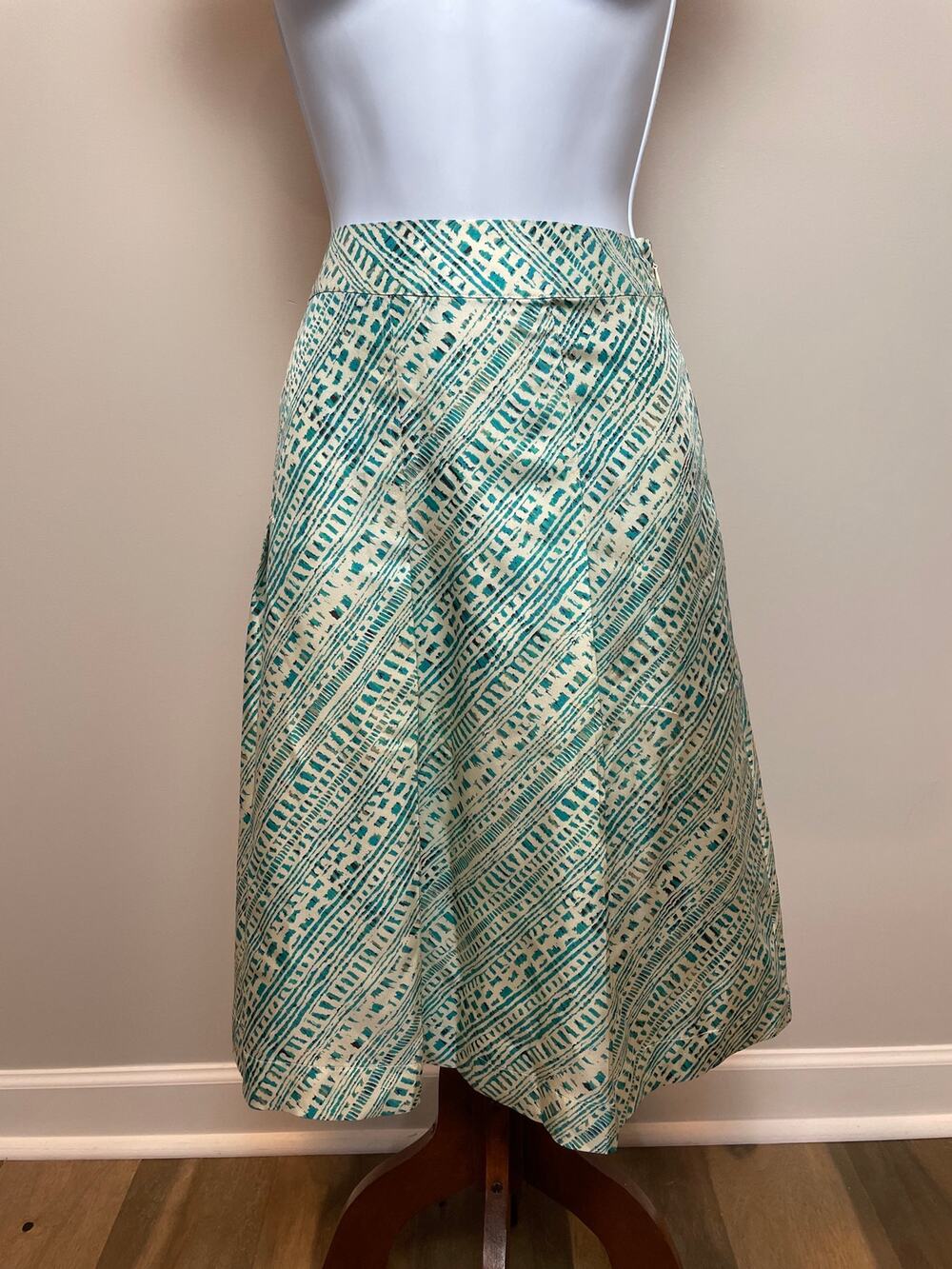 Merona Diagonal Pattern Pleated Skirt 8 Cream Blue Silk